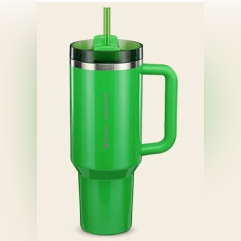 Starbucks exclusive 40oz Stanley NWT